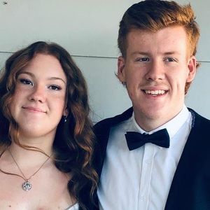 Meet your Posher, Leah